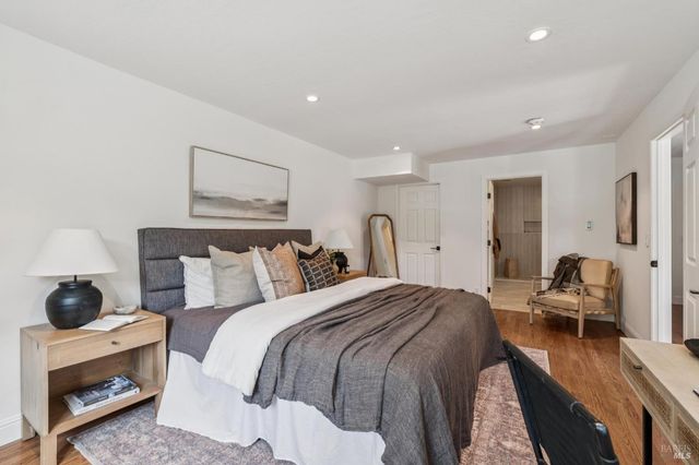 320 Montford Ave, Mill Valley, CA 94941