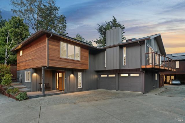 320 Montford Ave, Mill Valley, CA 94941