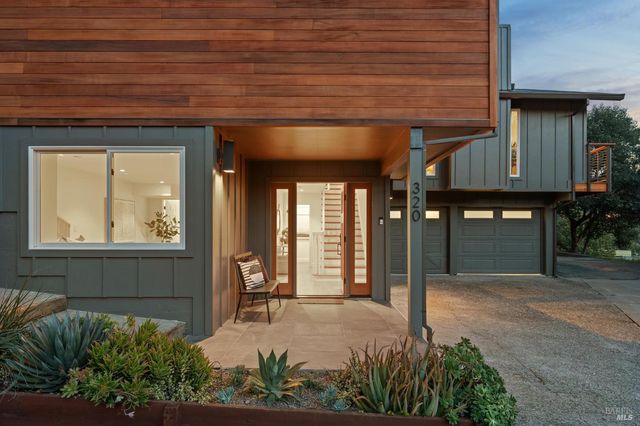 320 Montford Ave, Mill Valley, CA 94941