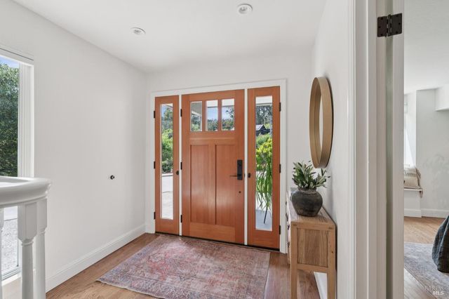 320 Montford Ave, Mill Valley, CA 94941