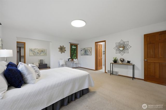 17909 163rd Avenue NE, Woodinville, WA 98072