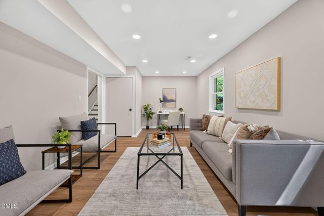 906 Griffis Street, Cary, NC 27511