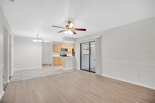 1050 DISHMAN LOOP, Oviedo, FL 32765