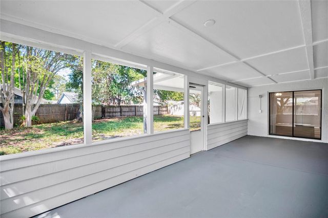 1050 DISHMAN LOOP, Oviedo, FL 32765