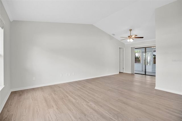 1050 DISHMAN LOOP, Oviedo, FL 32765