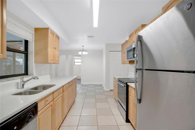 1050 DISHMAN LOOP, Oviedo, FL 32765