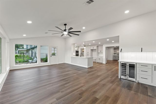 3914 Point Clear Drive, Missouri City, TX 77459