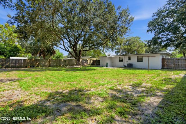 1818 SUNRISE Drive, Jacksonville, FL 32246