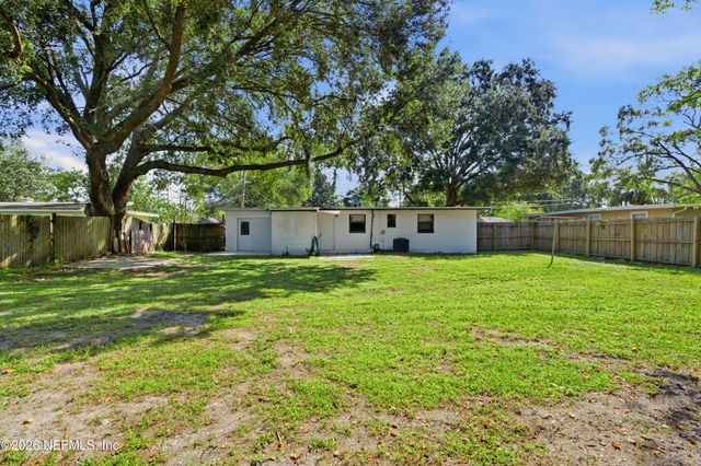 1818 SUNRISE Drive, Jacksonville, FL 32246