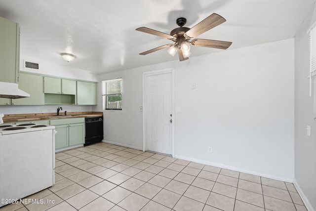 1818 SUNRISE Drive, Jacksonville, FL 32246