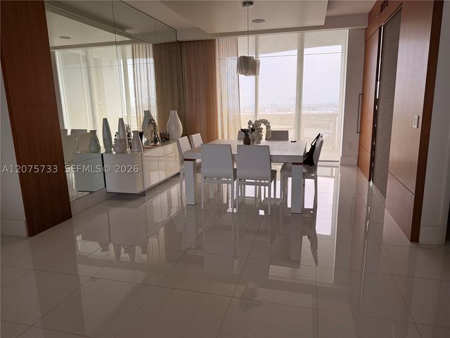 16001 SW Collins Ave 2406, Sunny Isles Beach, FL 33160