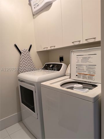 16001 SW Collins Ave 2406, Sunny Isles Beach, FL 33160