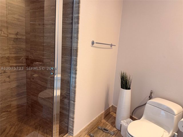 16001 SW Collins Ave 2406, Sunny Isles Beach, FL 33160