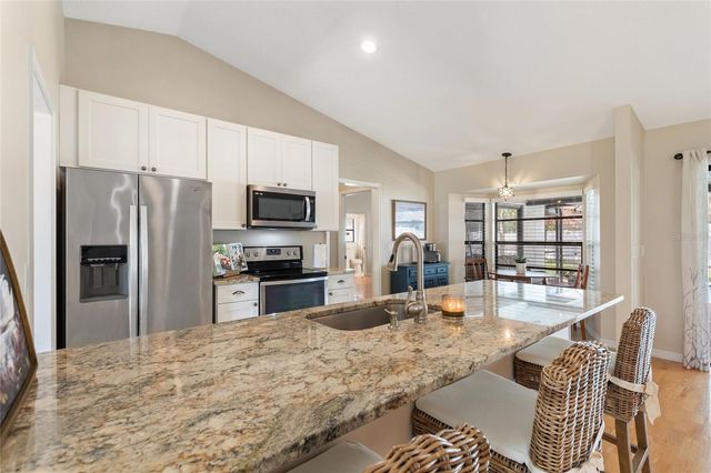 932 YELLOW ROSE DRIVE, Orlando, FL 32818