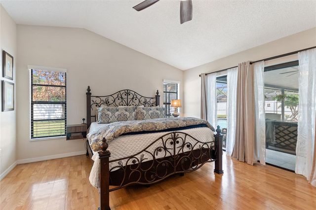 932 YELLOW ROSE DRIVE, Orlando, FL 32818