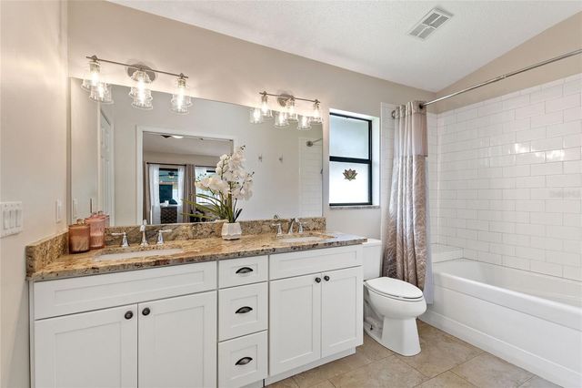 932 YELLOW ROSE DRIVE, Orlando, FL 32818