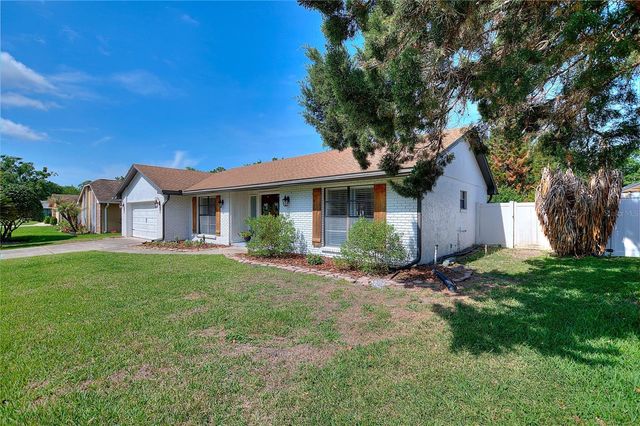 932 YELLOW ROSE DRIVE, Orlando, FL 32818