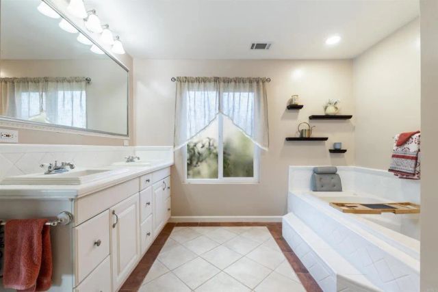 3434 Los Sicomoros Lane, Fallbrook, CA 92028