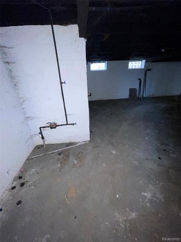 15730 Ohio Street, Detroit, MI 48238