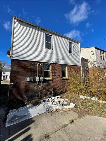 15730 Ohio Street, Detroit, MI 48238