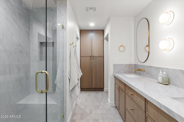 7536 N 10th Street, Phoenix, AZ 85020