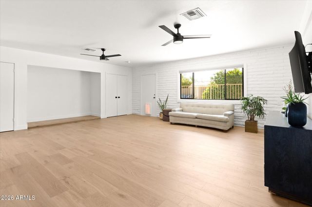 7536 N 10th Street, Phoenix, AZ 85020