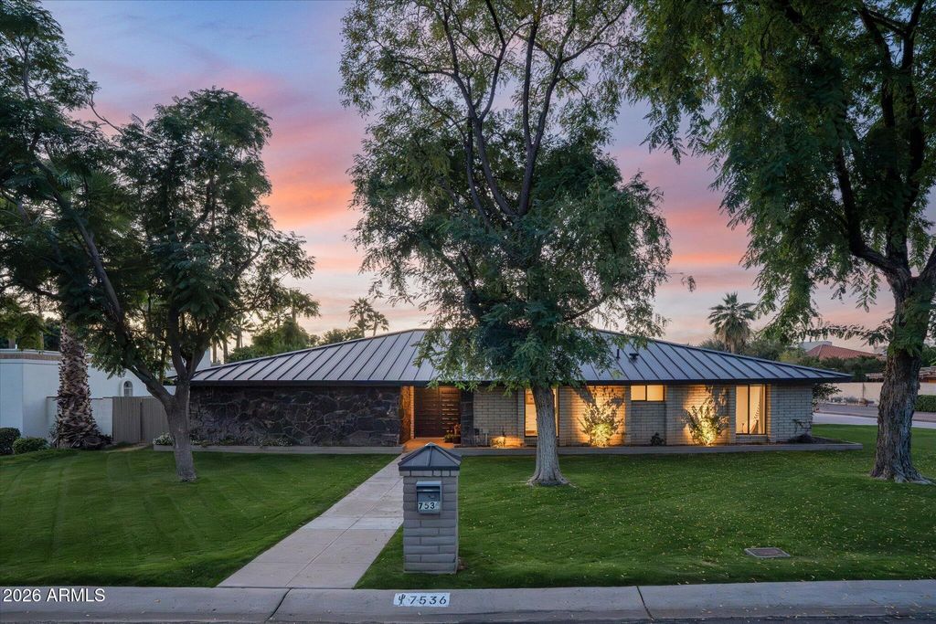 7536 N 10th Street, Phoenix, AZ 85020