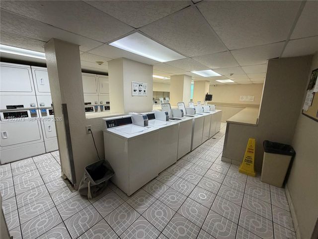 1805 Sans Souci Boulevard 526, North Miami, FL 33181