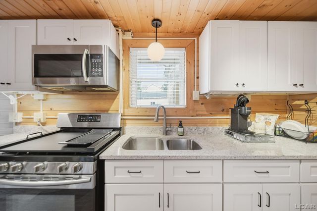 11360 W Ferndale Drive, Rollin Twp, MI 49253