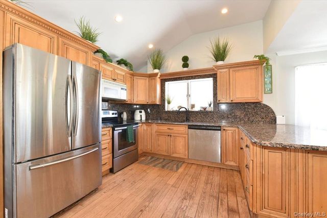 1721 Michael William Road, North Merrick, NY 11566