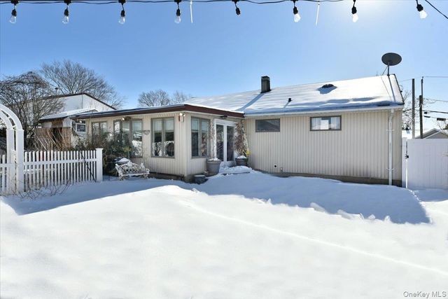 1721 Michael William Road, North Merrick, NY 11566