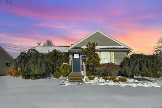 1721 Michael William Road, Merrick, NY 11566