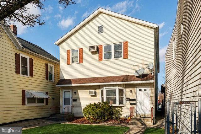 141 W HIGH ST, Gettysburg, PA 17325