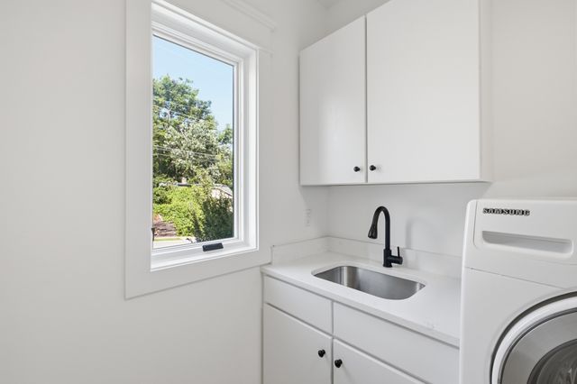 1261 2nd Ave, S, Nashville, TN 37210
