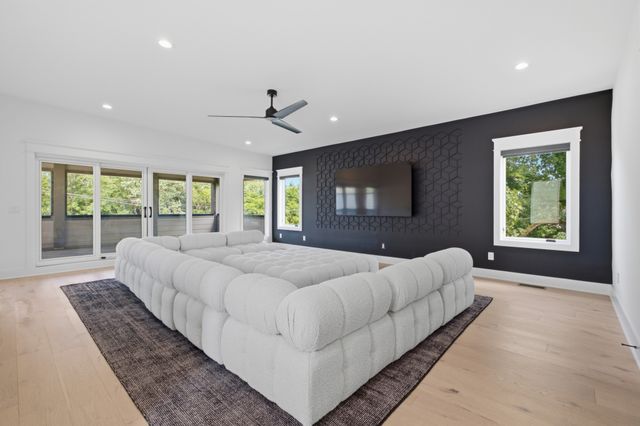 1261 2nd Ave, S, Nashville, TN 37210
