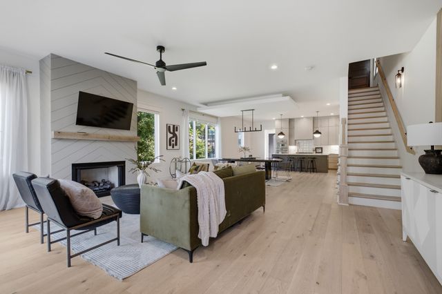 1261 2nd Ave, S, Nashville, TN 37210