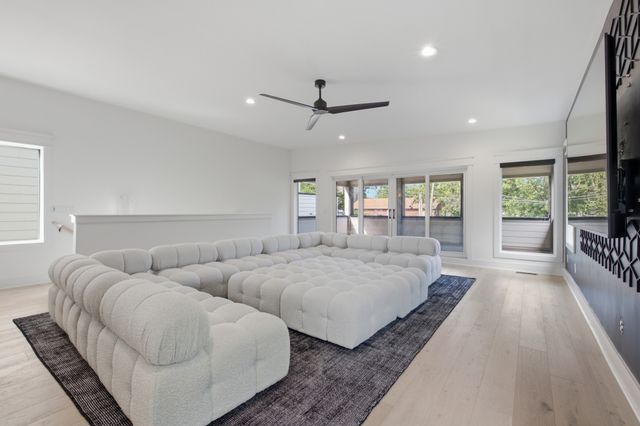 1261 2nd Ave, S, Nashville, TN 37210