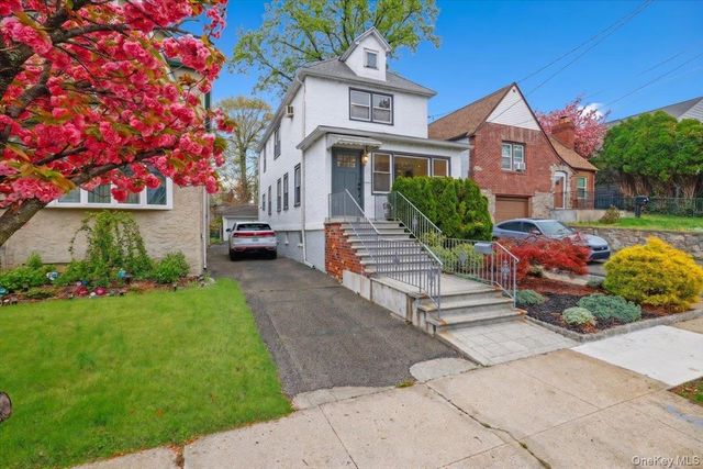 32 Crestmont Avenue, Yonkers, NY 10704