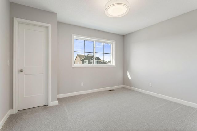 5366 Pine Island Road, Woodbury, MN 55129