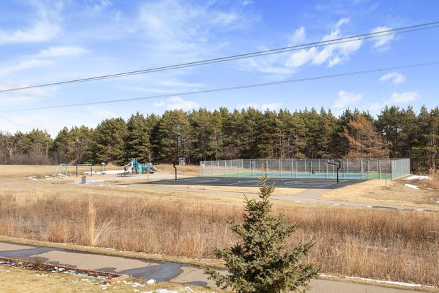 5366 Pine Island Road, Woodbury, MN 55129