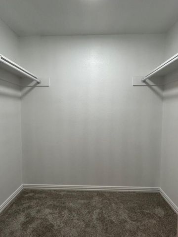 406 E Bonham Street, Tom Bean, TX 75491