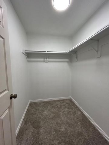 406 E Bonham Street, Tom Bean, TX 75491