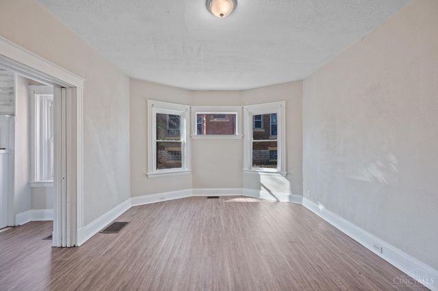 816 Windham Avenue, Cincinnati, OH 45229