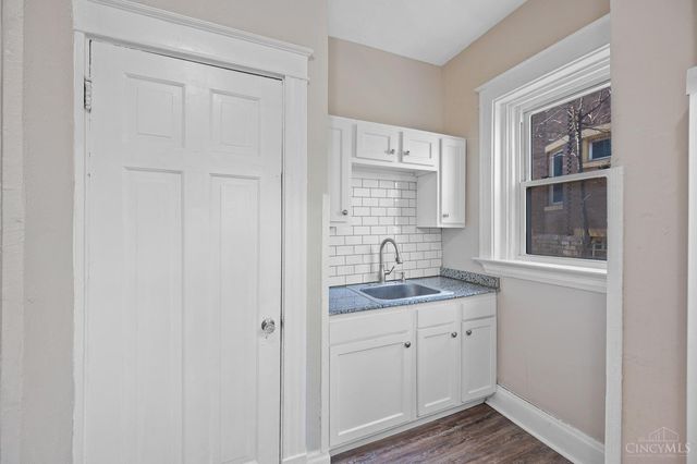 816 Windham Avenue, Cincinnati, OH 45229