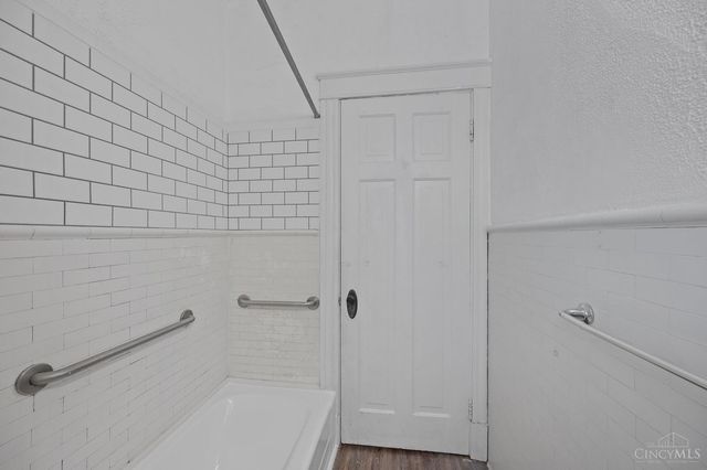 816 Windham Avenue, Cincinnati, OH 45229