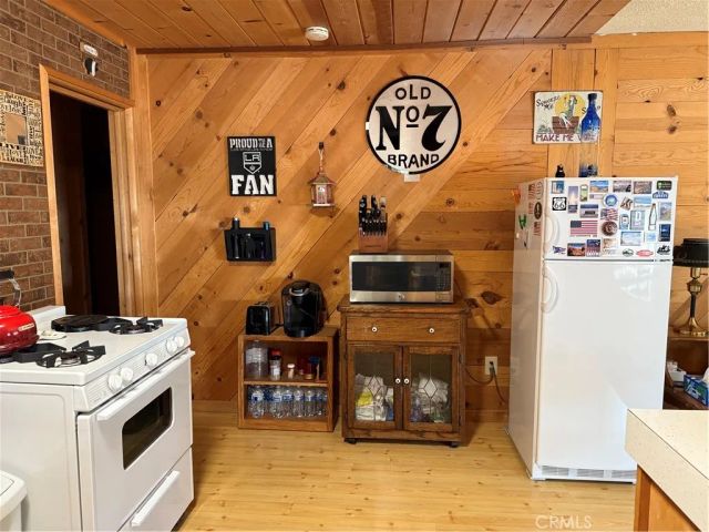 98011 Maine Road, Kennedy Meadows, CA 93527