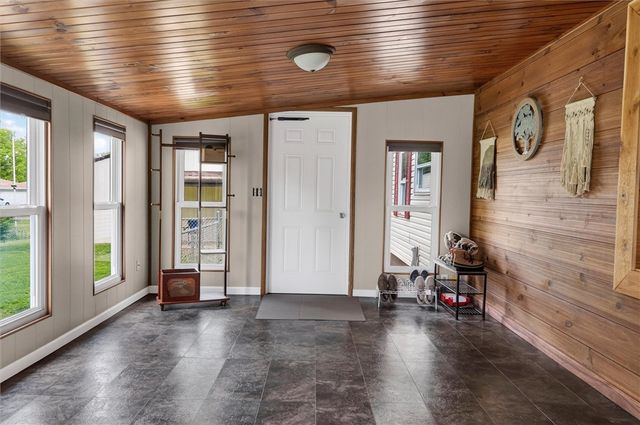 6651 Wizard Of Oz Way, Hillsboro, OH 45133