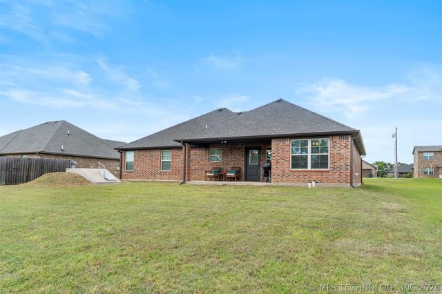 827 S McKinley Avenue, Calera, OK 74730