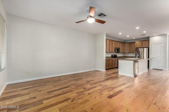 10655 N 9TH Street 213, Phoenix, AZ 85020