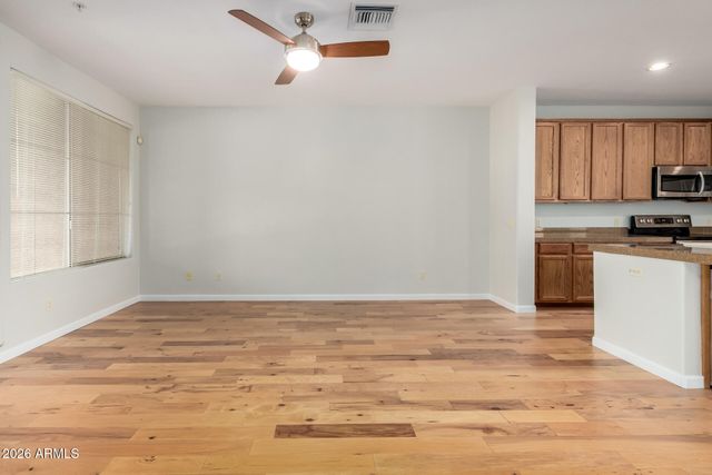 10655 N 9TH Street 213, Phoenix, AZ 85020